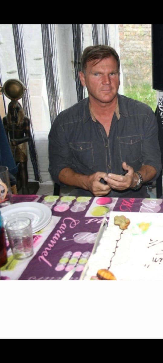 Ramazan - Telegram gay à Schongau Profil de Ramazan, 43 ans, Telegram gay à Schongau (Lucerne)