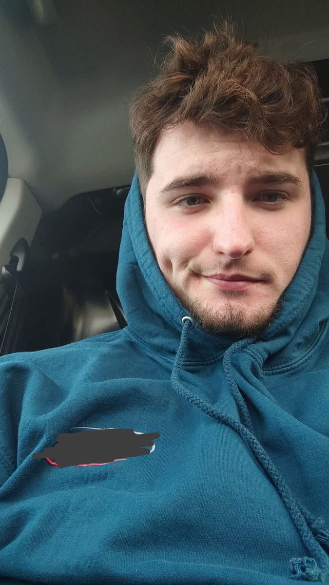 Profil de Telmo, 22 ans, Telegram gay à Thal (Appenzell Rhodes-Extérieures)