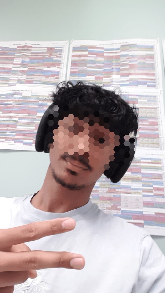 Tahirou - Telegram gay à Middes Profil de Tahirou, 33 ans, Telegram gay à Middes (Fribourg)