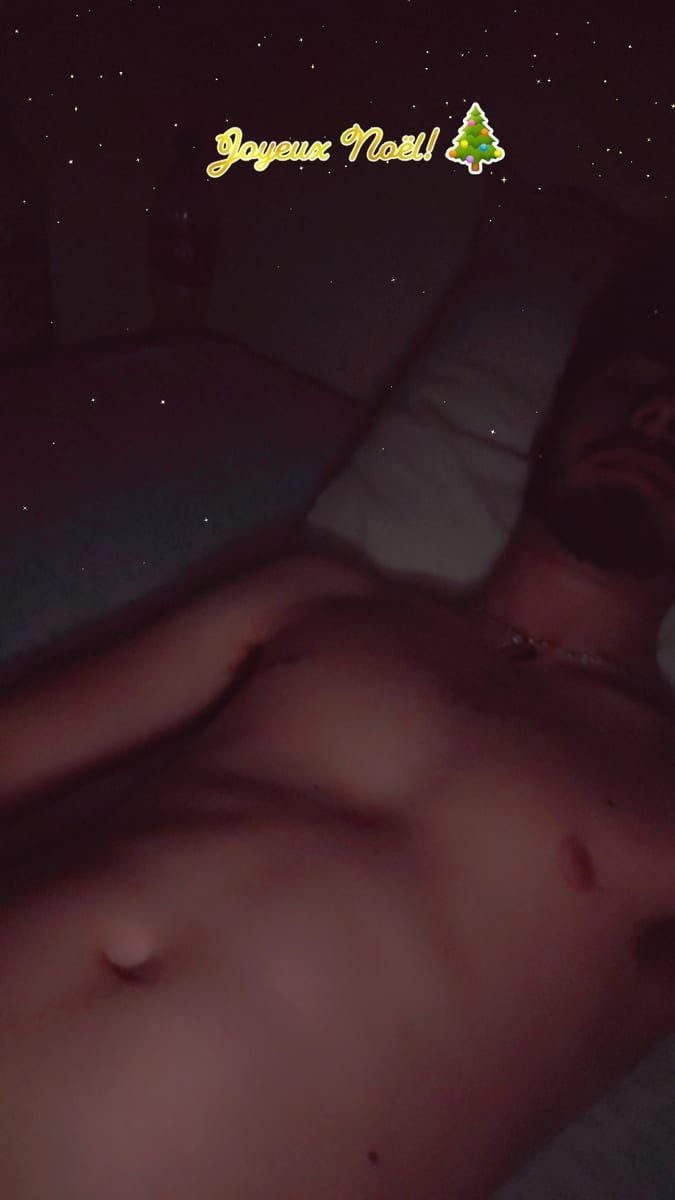 Louis-dominique - Telegram gay à Les Friques Profil de Louis-dominique, 24 ans, Telegram gay à Les Friques (Fribourg)