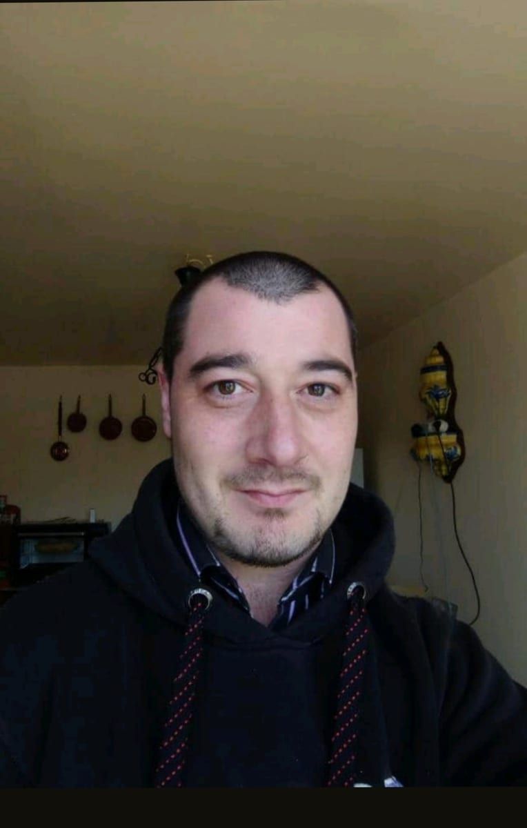 Abdelhaziz - Telegram gay à St-Romain (Ayent) Profil de Abdelhaziz, 22 ans, Telegram gay à St-Romain (Ayent) (Valais)