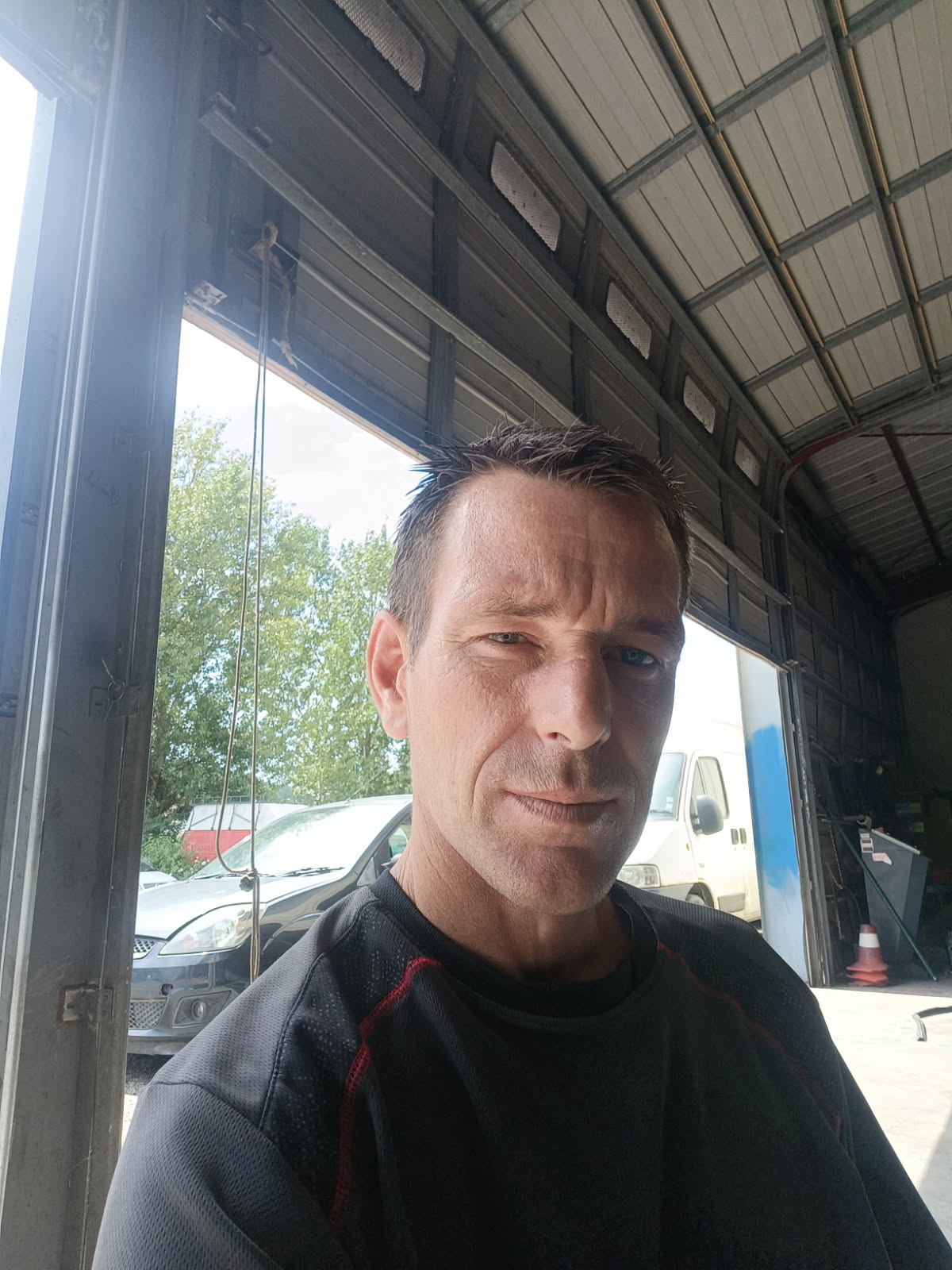 Profil de Demis, 33 ans, Telegram gay à Wienacht-Tobel (Appenzell Rhodes-Extérieures)