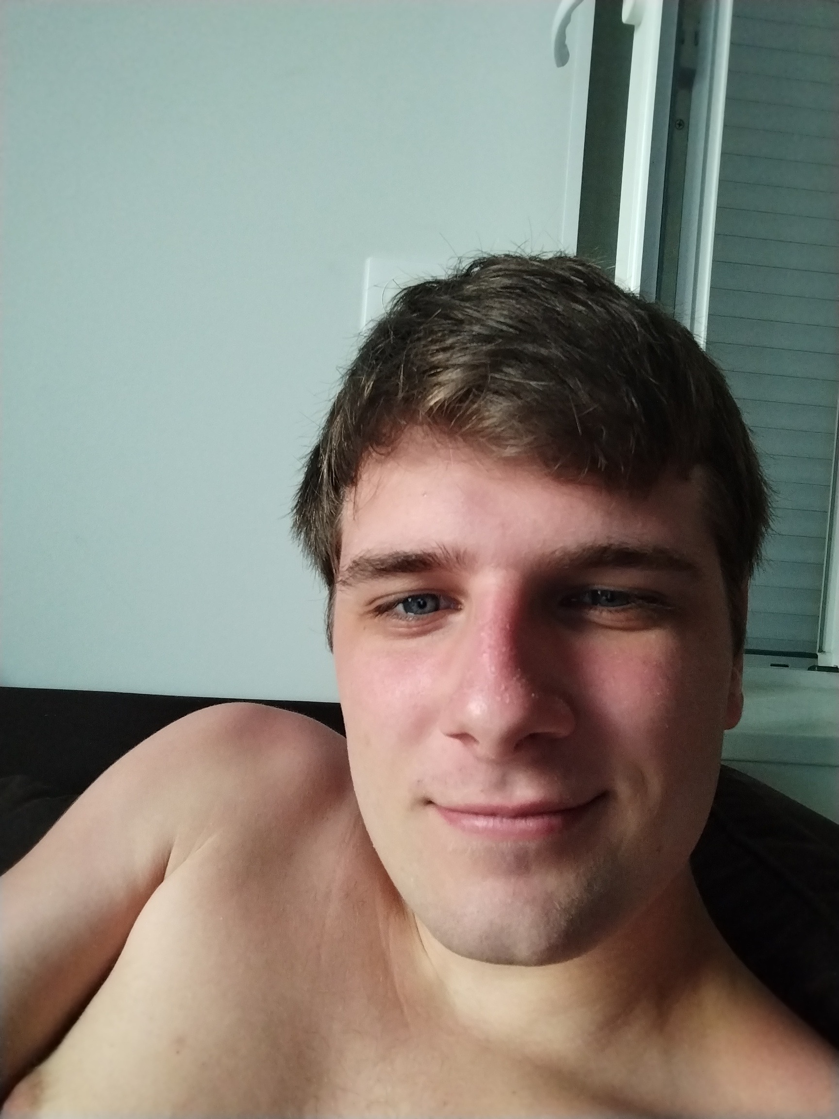 Dragoslav - Telegram gay à Bachs Profil de Dragoslav, 27 ans, Telegram gay à Bachs (Zurich)