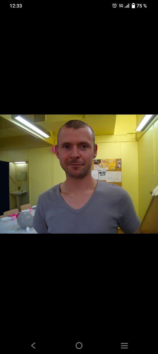 Eyoub - Telegram gay à Embrach Profil de Eyoub, 32 ans, Telegram gay à Embrach (Zurich)
