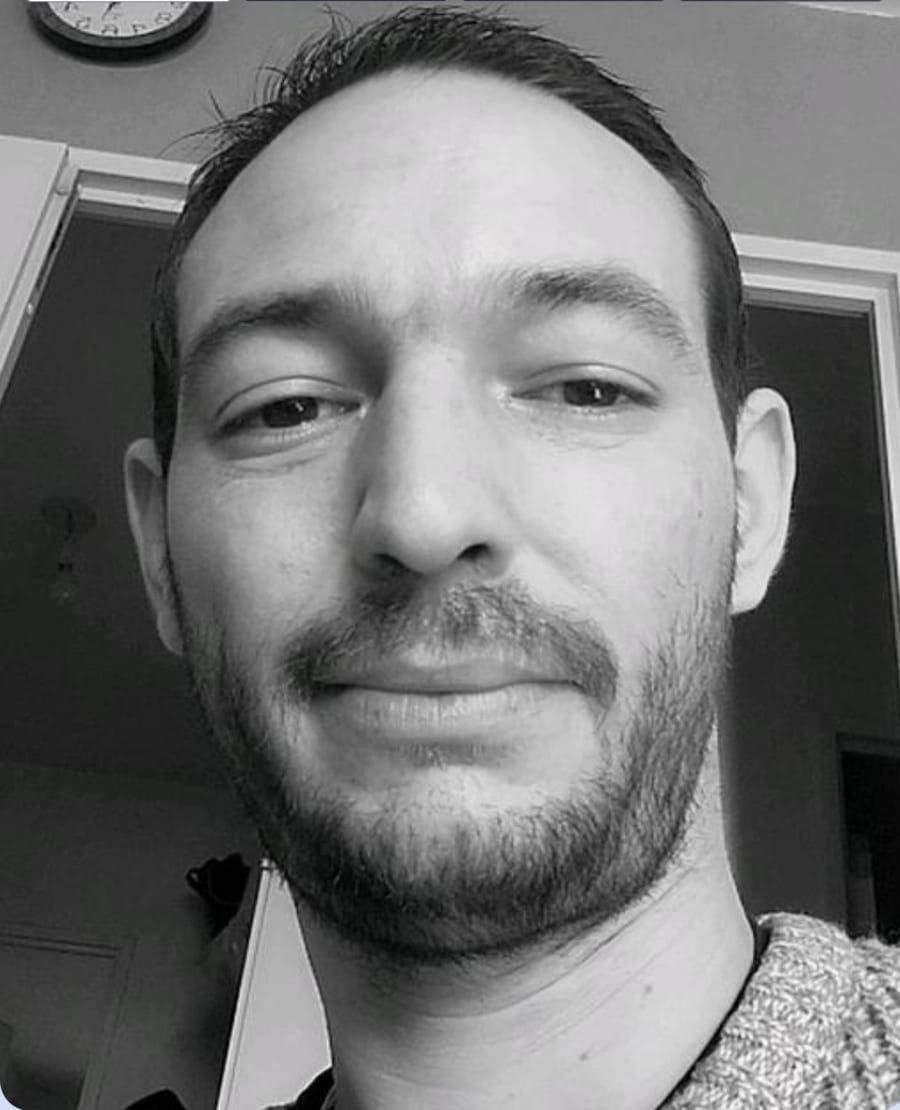 Bernie - Telegram gay à Oberengstringen Profil de Bernie, 34 ans, Telegram gay à Oberengstringen (Zurich)