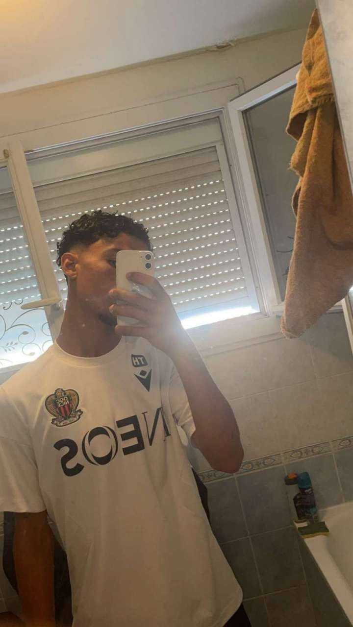 Zian - Telegram gay à Mauren TG Profil de Zian, 22 ans, Telegram gay à Mauren TG (Thurgovie)
