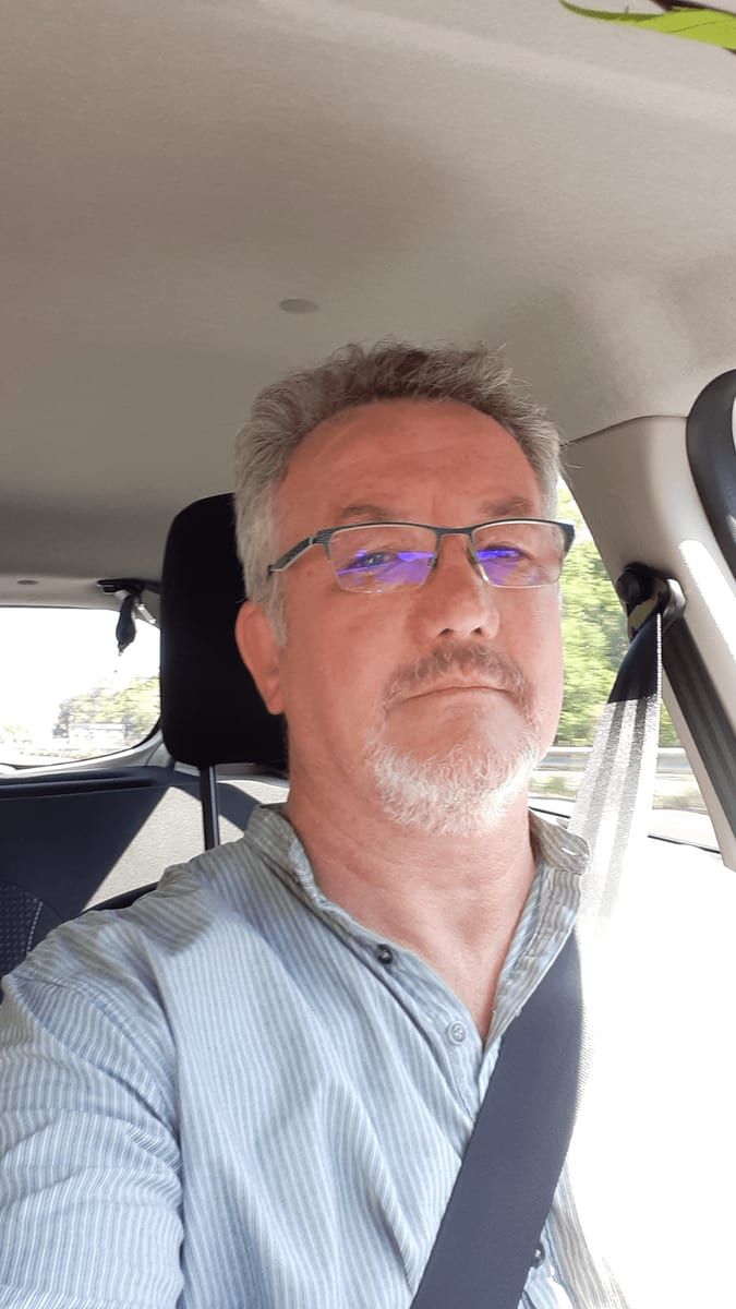 Riad - Telegram gay à Tschierv Profil de Riad, 35 ans, Telegram gay à Tschierv (Grisons)