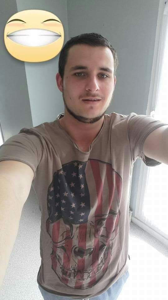 Elon - Telegram gay à Wilen b. Wil Profil de Elon, 24 ans, Telegram gay à Wilen b. Wil (Thurgovie)