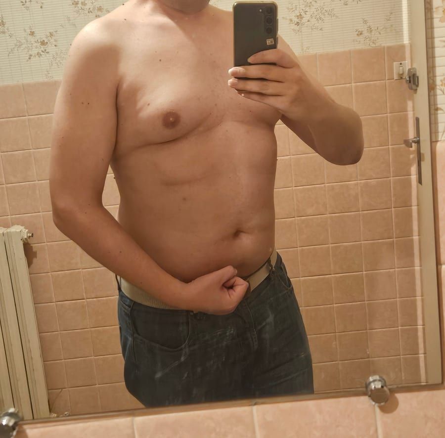 Antoine - Telegram gay à Petit-Martel Profil de Antoine, 45 ans, Telegram gay à Petit-Martel (Neuchâtel)