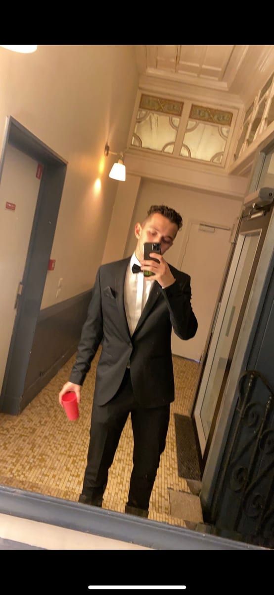 Annas - Telegram gay à Frick Profil de Annas, 27 ans, Telegram gay à Frick (Argovie)