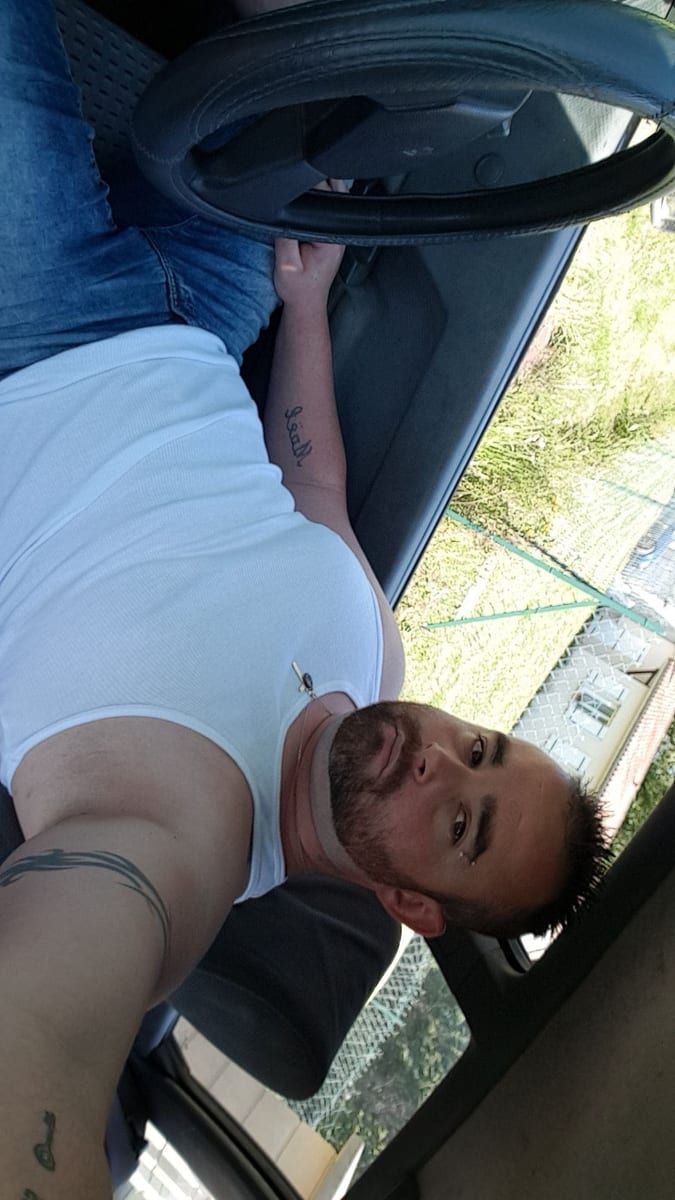 Soheyb - Telegram gay à Bibern SO Profil de Soheyb, 28 ans, Telegram gay à Bibern SO (Soleure)