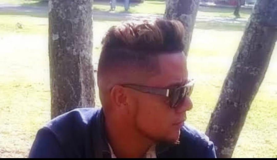 Victor-alexandre - Telegram gay à Les Marécottes Profil de Victor-alexandre, 29 ans, Telegram gay à Les Marécottes (Valais)
