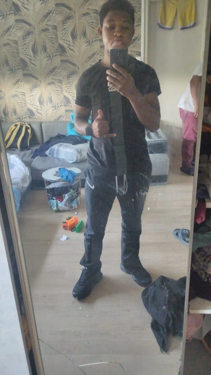 Nassem - Telegram gay à Boécourt Profil de Nassem, 26 ans, Telegram gay à Boécourt (Jura)