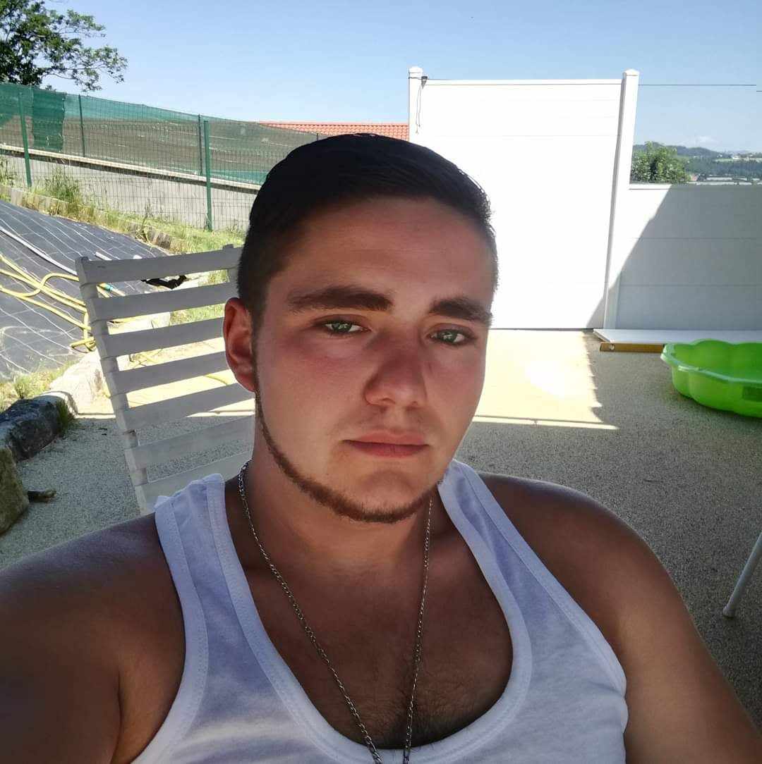 Olive - Telegram gay à Schwanden b. Brienz Profil de Olive, 27 ans, Telegram gay à Schwanden b. Brienz (Berne)