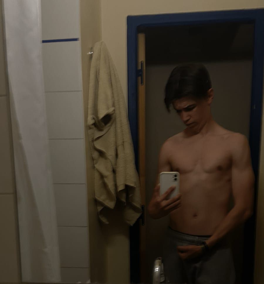 Venant - Telegram gay à Derendingen Profil de Venant, 42 ans, Telegram gay à Derendingen (Soleure)