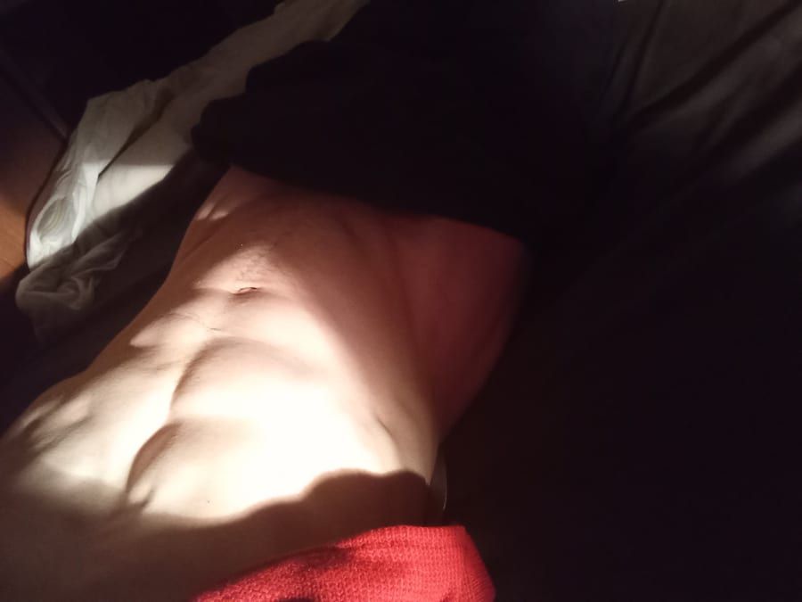 Noureddine - Telegram gay à Les Friques Profil de Noureddine, 25 ans, Telegram gay à Les Friques (Fribourg)