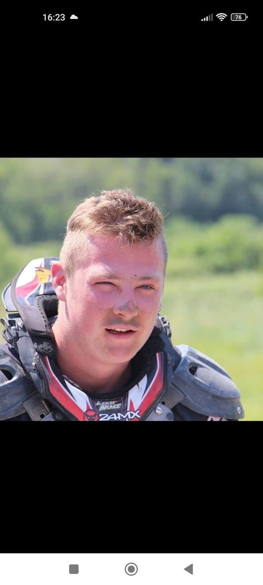 Louis-mathieu - Telegram gay à Oberurnen Profil de Louis-mathieu, 45 ans, Telegram gay à Oberurnen (Glaris)