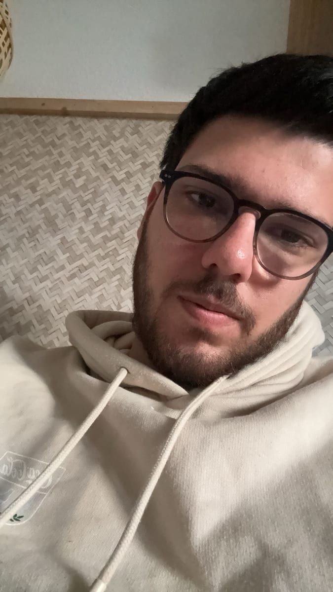 Yadaly - Telegram gay à Sattel Profil de Yadaly, 29 ans, Telegram gay à Sattel (Schwytz)