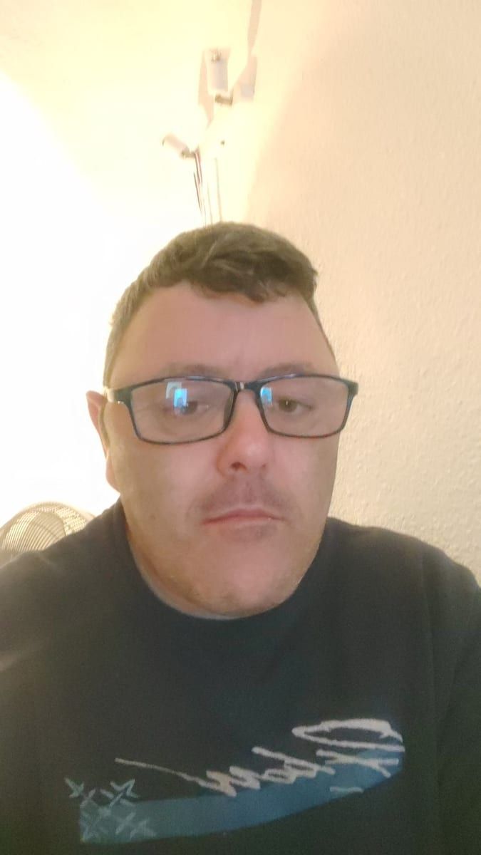 Nawfal - Telegram gay à Undervelier Profil de Nawfal, 38 ans, Telegram gay à Undervelier (Jura)