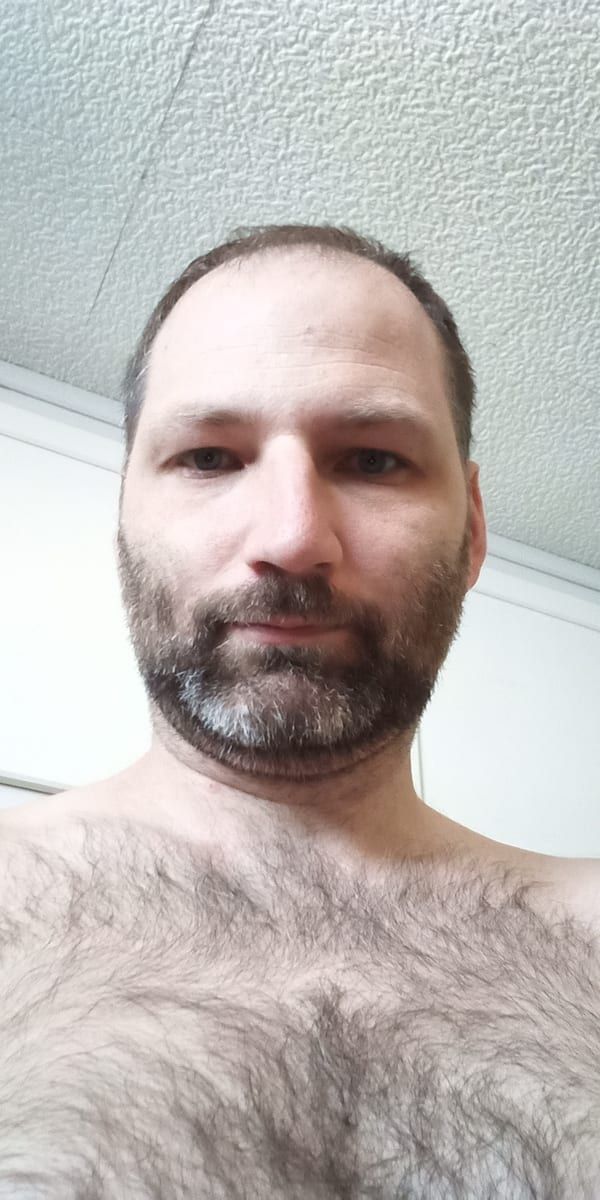 Walter - Telegram gay à Cotterd Profil de Walter, 27 ans, Telegram gay à Cotterd (Vaud)