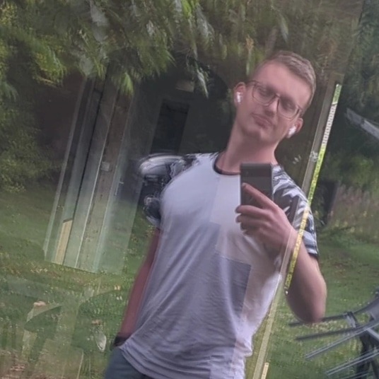 Aïssa - Telegram gay à Cointrin Profil de Aïssa, 35 ans, Telegram gay à Cointrin (Genève)