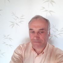 Eliam - Telegram gay à Guttet-Feschel Profil de Eliam, 27 ans, Telegram gay à Guttet-Feschel (Valais)