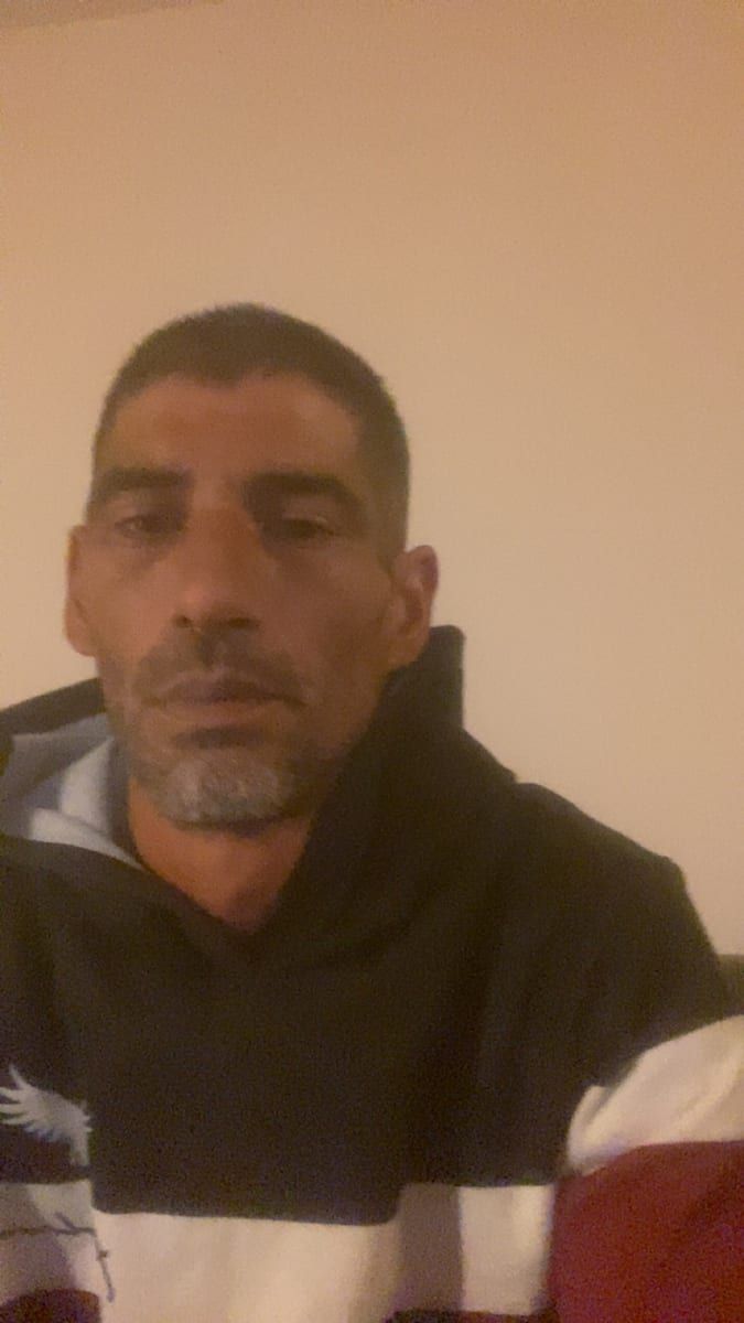 Arouna - Telegram gay à Erstfeld Profil de Arouna, 24 ans, Telegram gay à Erstfeld (Uri)