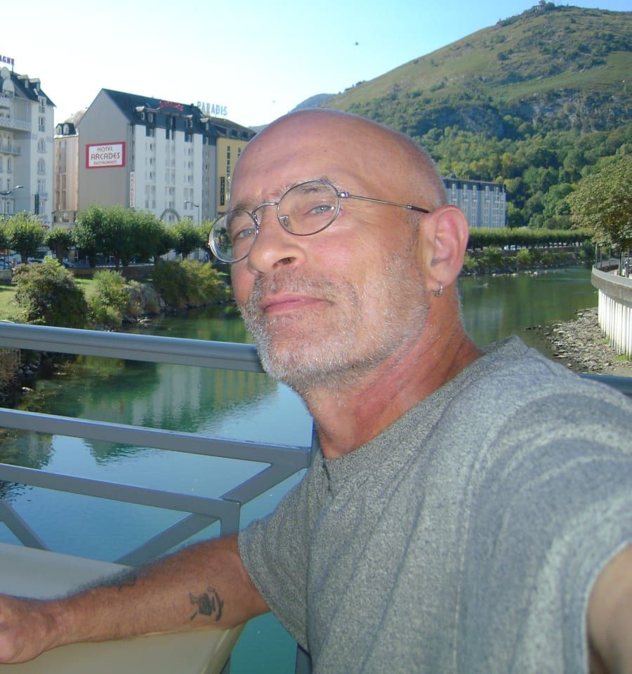 Abdessalam - Telegram gay à Eschenbach LU Profil de Abdessalam, 32 ans, Telegram gay à Eschenbach LU (Lucerne)