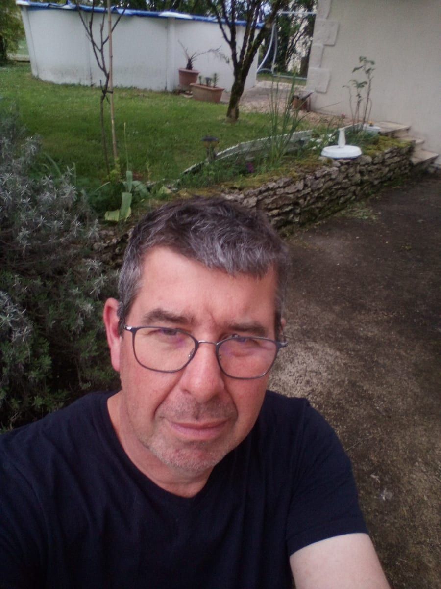 Ivan - Telegram gay à Buchs LU Profil de Ivan, 37 ans, Telegram gay à Buchs LU (Lucerne)