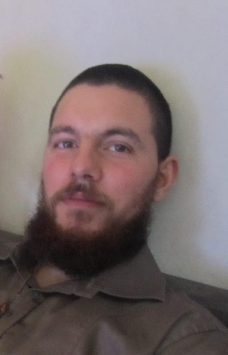 Kyran - Telegram gay à La Forclaz VS Profil de Kyran, 35 ans, Telegram gay à La Forclaz VS (Valais)
