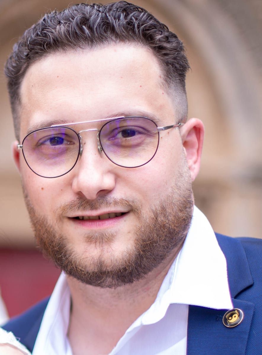Evence - Telegram gay à Scheid Profil de Evence, 27 ans, Telegram gay à Scheid (Grisons)