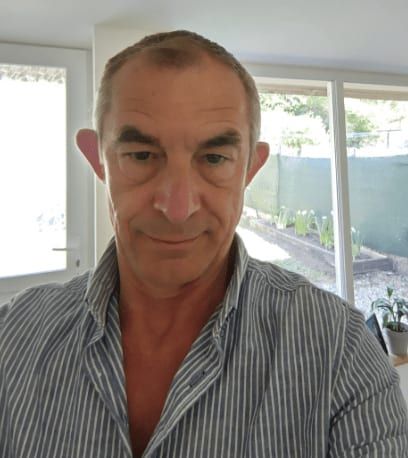 Laye - Telegram gay à Bellinzone Profil de Laye, 44 ans, Telegram gay à Bellinzone (Tessin)