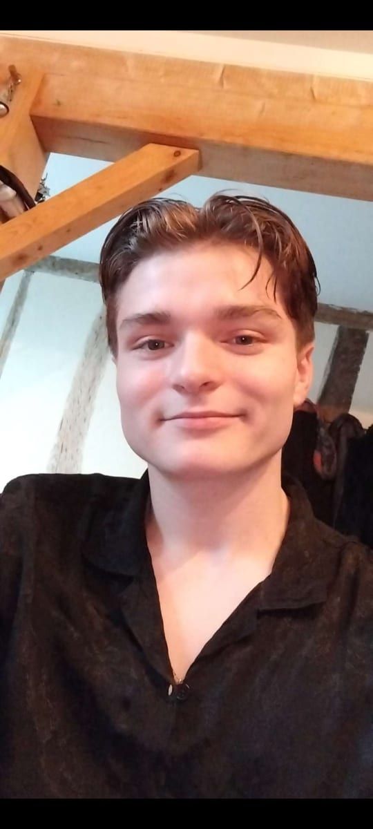 Anges - Telegram gay à Soazza Profil de Anges, 22 ans, Telegram gay à Soazza (Grisons)