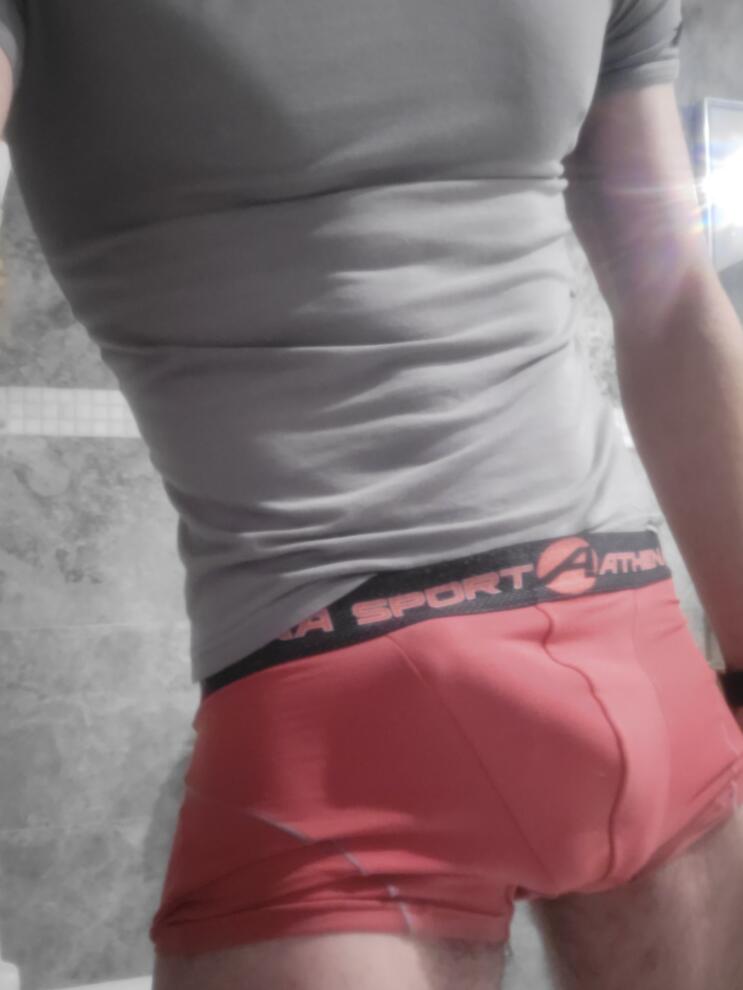 Siaka - Telegram gay à Vex Profil de Siaka, 27 ans, Telegram gay à Vex (Valais)