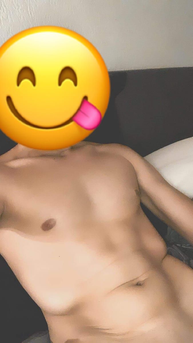 Dickson - Telegram gay à Ueberstorf Profil de Dickson, 29 ans, Telegram gay à Ueberstorf (Fribourg)